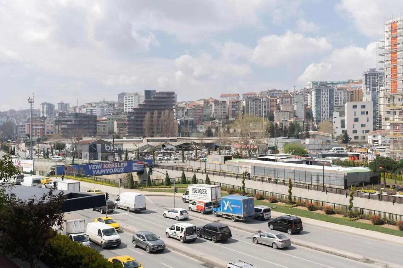 Near Airport Metro 1-Bdr Apt Wi-Fipoolgym Istanbul Turcia